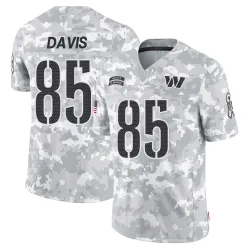 Youth Vernon Davis Washington Commanders No.85 Limited 2024 Salute to Service Jersey - Arctic Camo